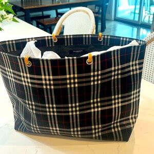 Authentic Burberry tote bag preowned